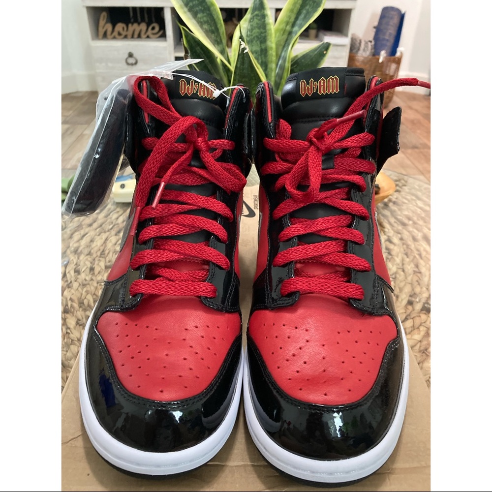 Nike SB Dunk DJ AM